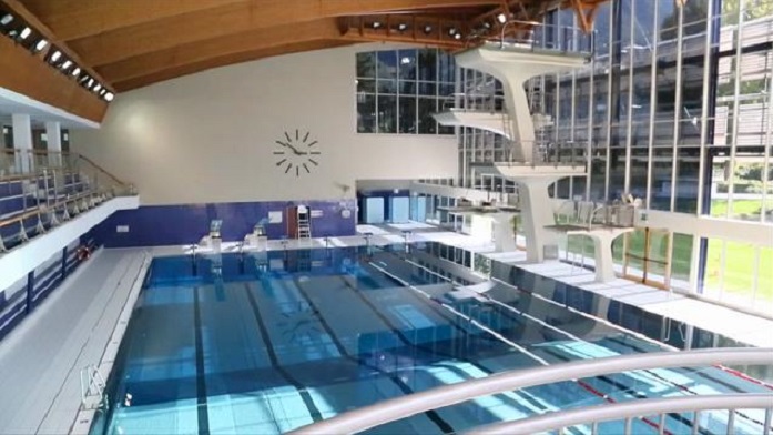 Lido Piscina Coperta Aperta Anche Destate