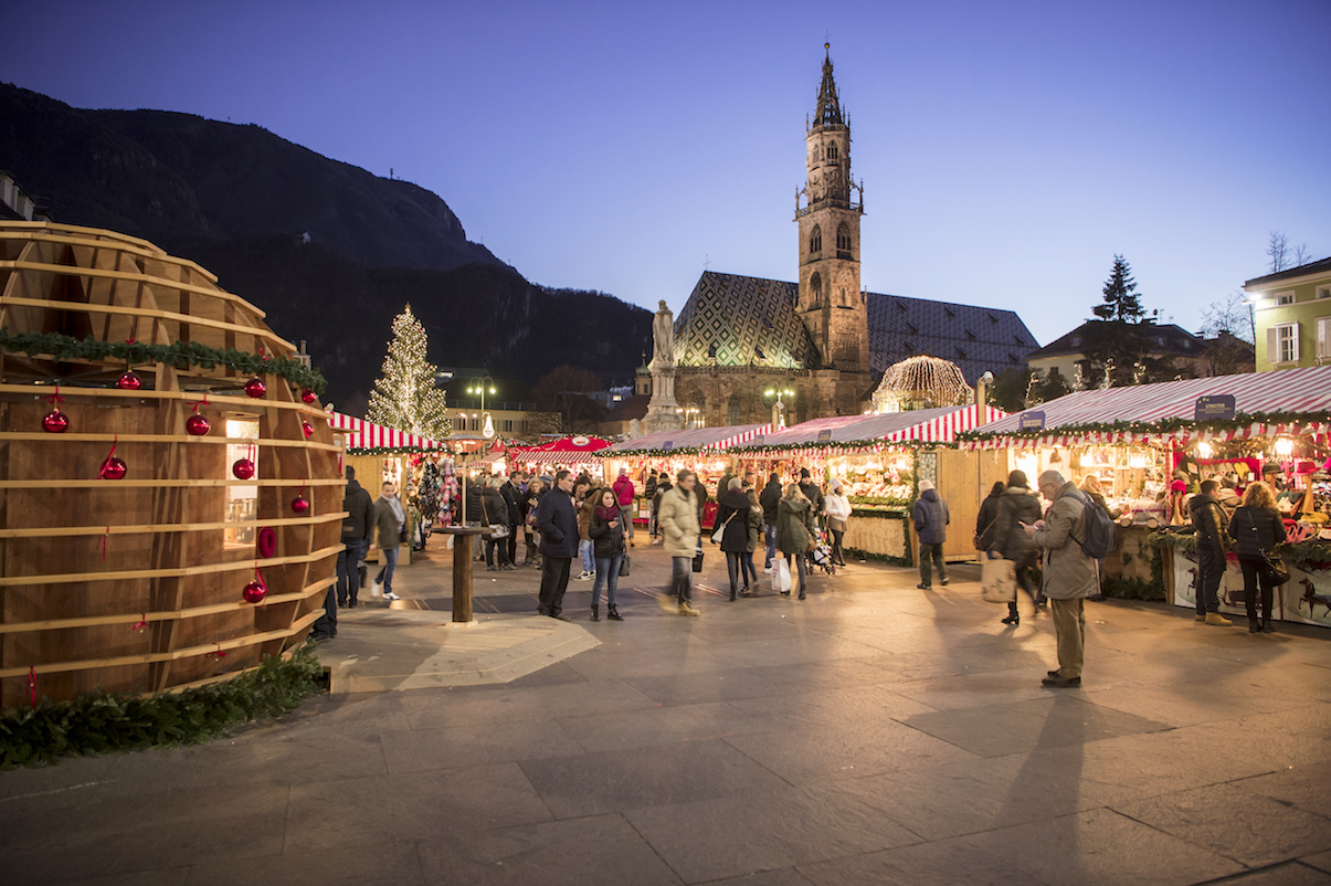 Mercatini Di Natale Di Bolzano.Il Comune Di Bolzano Studia Nuove Soluzioni Per I Mercatini Di Natale