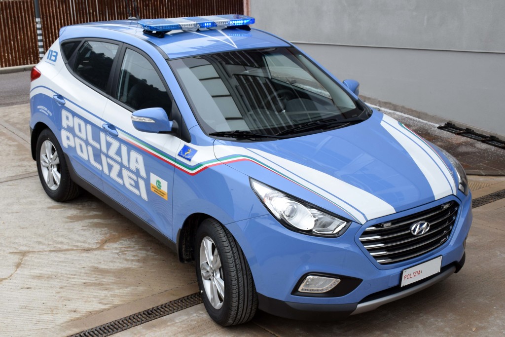 auto_idrogeno_Polizia