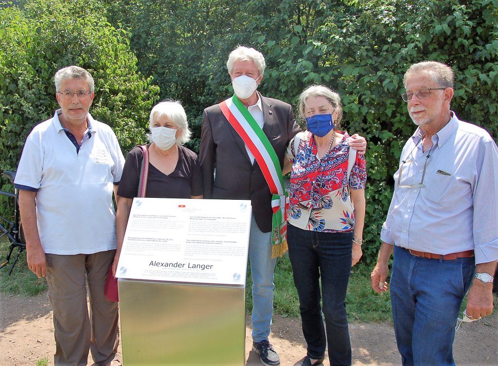 I familiari di Langer con il sindaco Caramaschi